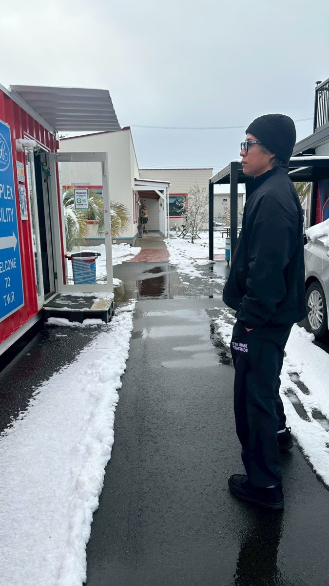 画像9: 刺繍ロゴナイロンパンツ (9)