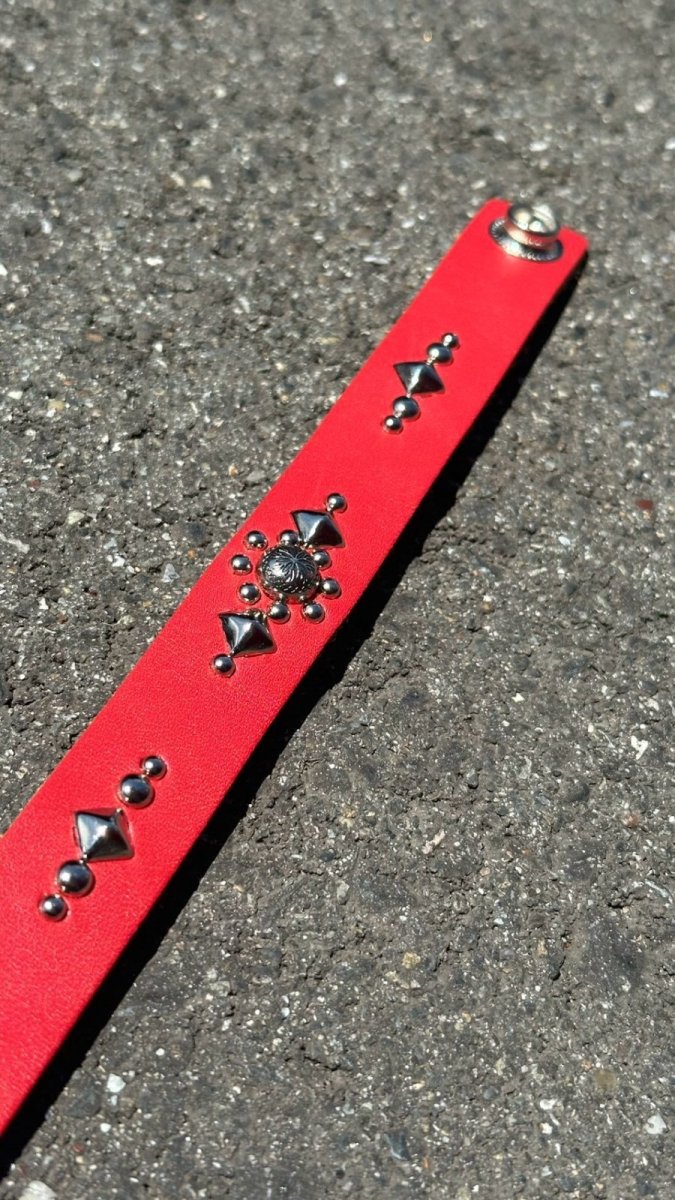 画像1: TWR STUDS LEATHER BRACELET (1)