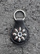 画像2: ＴＷＲオリジナル　スタッズキーホルダー (2)