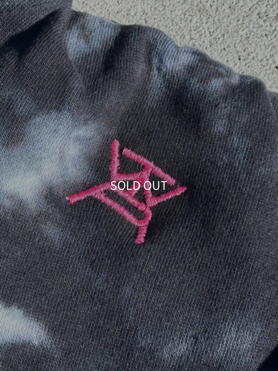 画像6: ＴＷＲオリジナル　刺繍ロゴタイダイ柄プルオーバーパーカー (6)