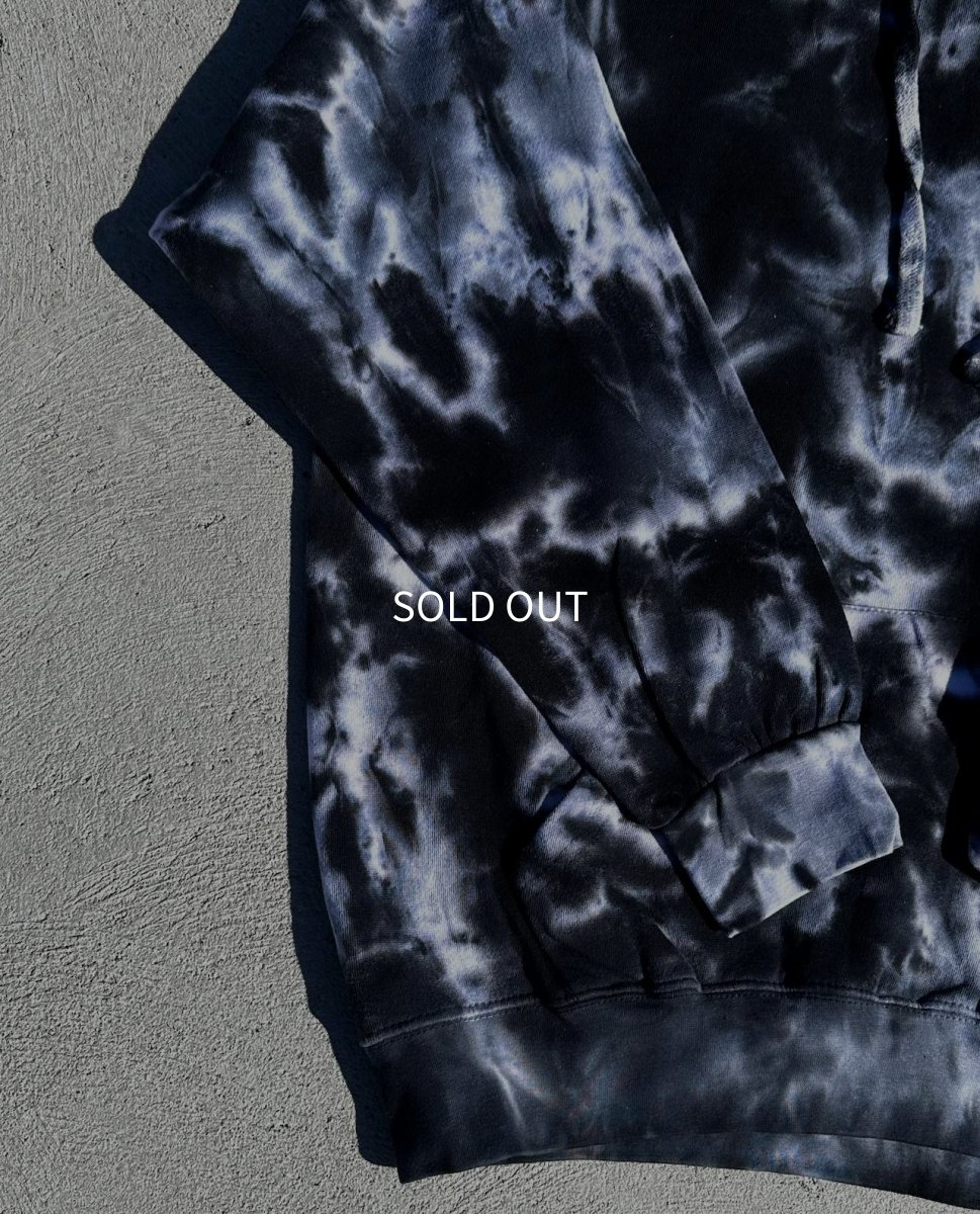 画像4: ＴＷＲオリジナル　刺繍ロゴタイダイ柄プルオーバーパーカー (4)