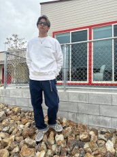 画像2: ＴＷＲオリジナル　ＴＨＥ　ＷＥＳＴ　ＲＩＶＥＲＳＩＤＥクルーネックスウェット (2)