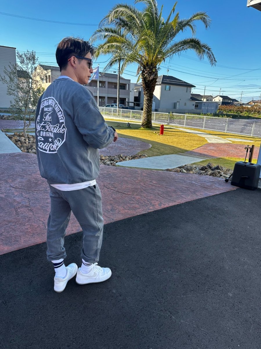 画像4: ＴＷＲオリジナル　　Ｃｉｒｃｌｅ　Ｌｏｇｏ　クルーネックスウェットシャツ (4)