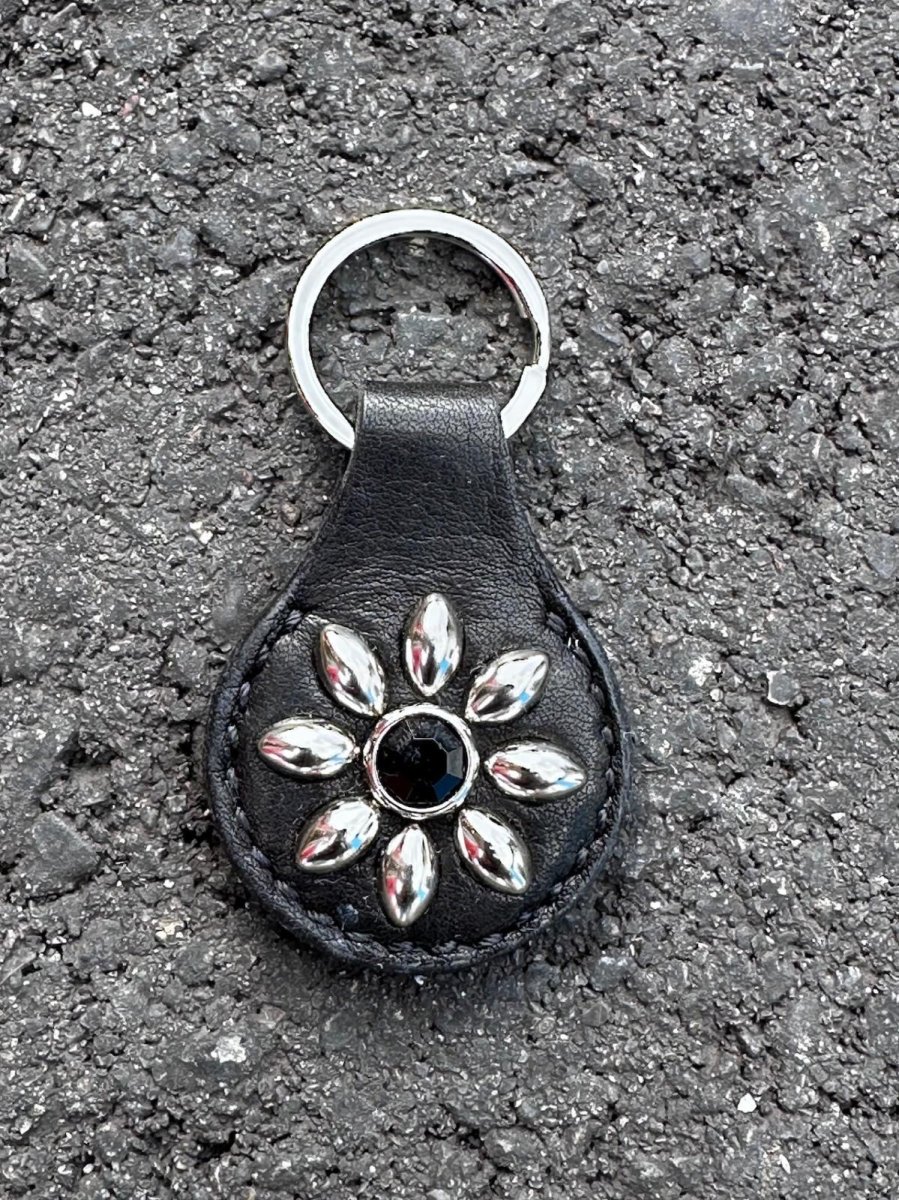 画像5: ＴＷＲオリジナル　スタッズキーホルダー (5)