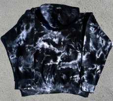 画像5: ＴＷＲオリジナル　刺繍ロゴタイダイ柄プルオーバーパーカー (5)