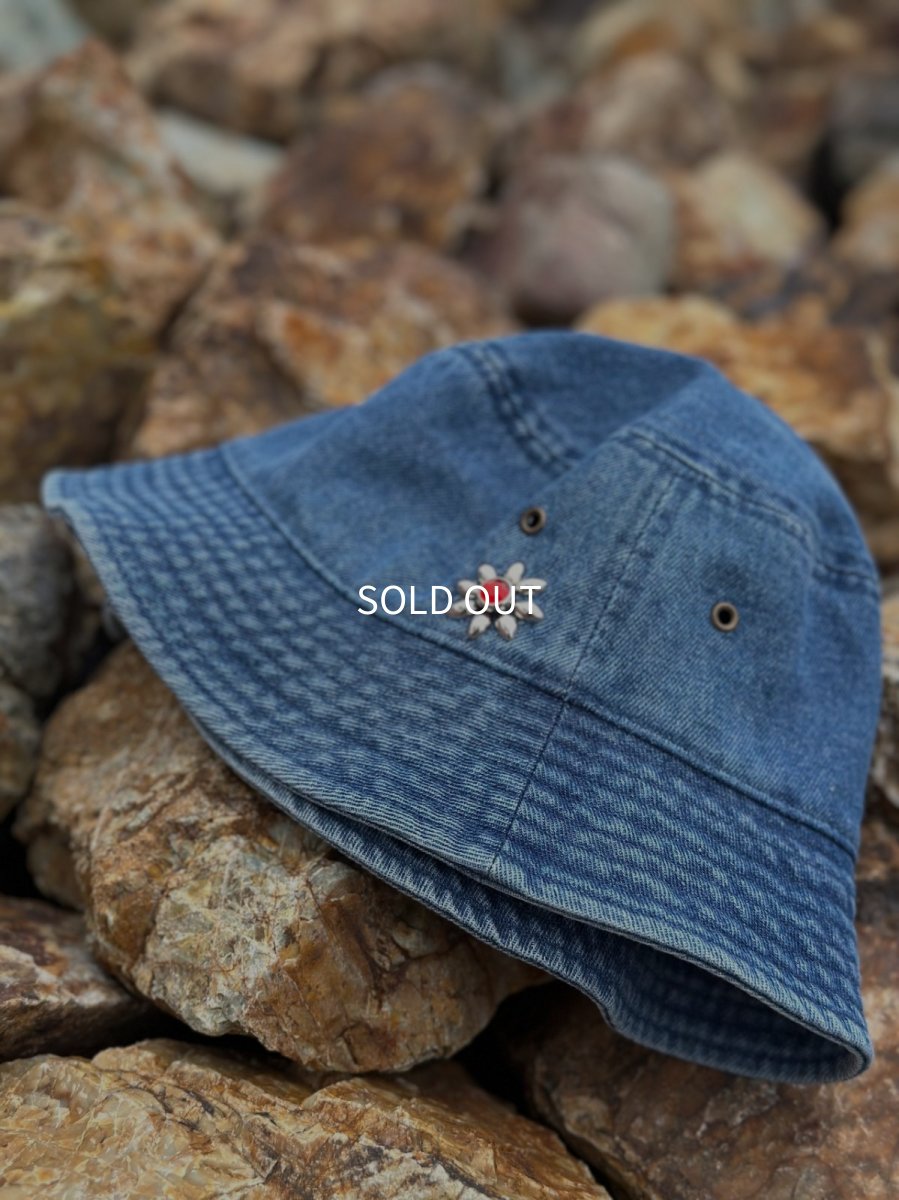 画像3: ＴＷＲオリジナル　花スタッズデニムバケットハット (3)