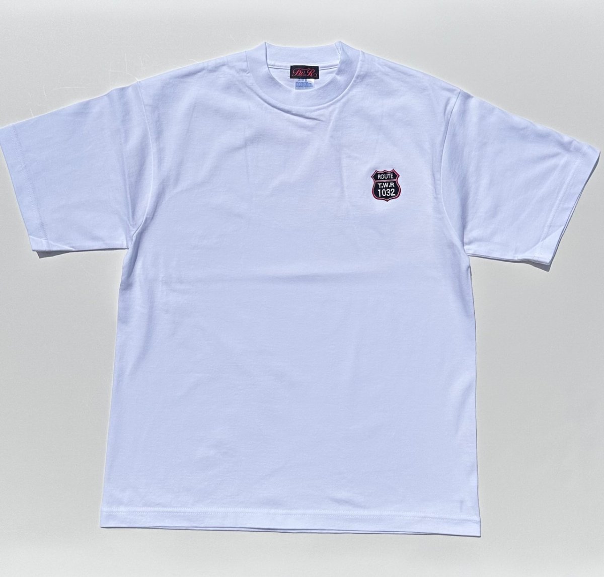 画像1: ＴＷＲオリジナル　ＲＯＵＴＥ　ＴＷＲ１０３２刺繍ワッペン半袖Ｔシャツ (1)